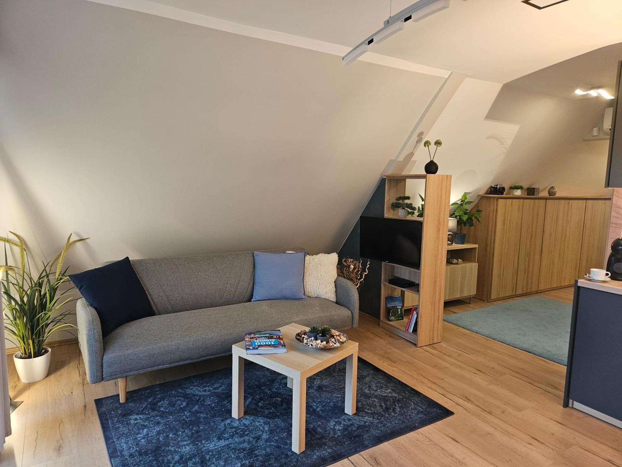 Otium Wellness Apartmanhaz วาลาโตนาคารัทยา ภายนอก รูปภาพ